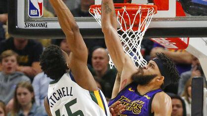 Mitchell dominates; Jazz beat Lakers